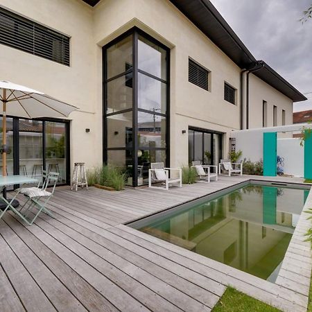 Spacious Bordeaux Family Home With Swimming Pool Екстер'єр фото